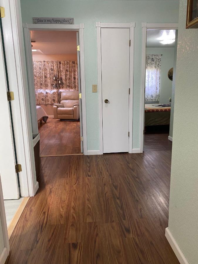 Trinity Escapes - Two Bedroom Two Bathroom Full Apartment Near Airport Anchorage Dış mekan fotoğraf