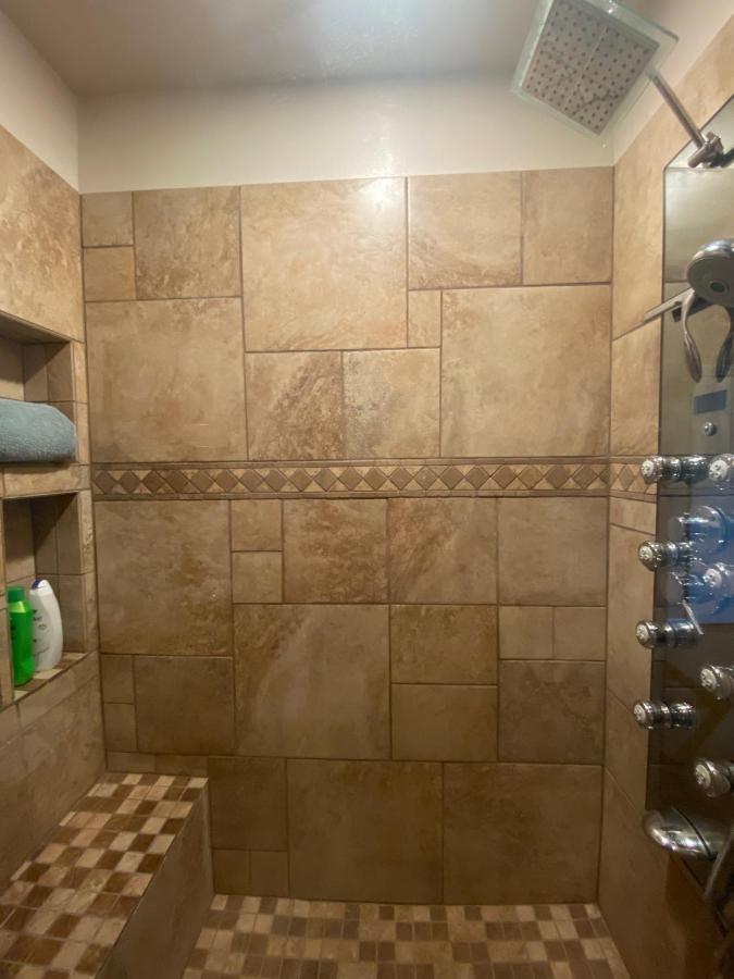 Trinity Escapes - Two Bedroom Two Bathroom Full Apartment Near Airport Anchorage Dış mekan fotoğraf